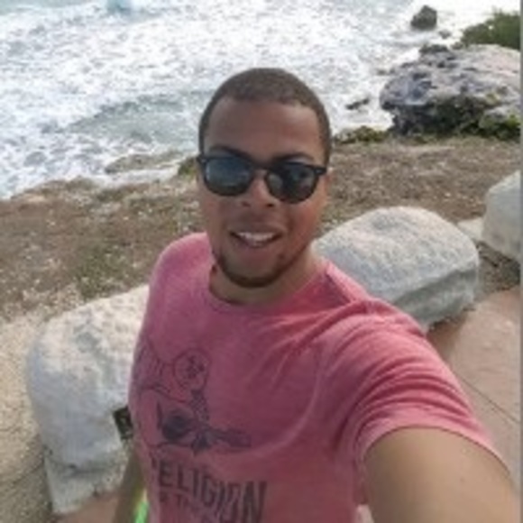 Meet your Posher, Bryant - Picture 4 of 5